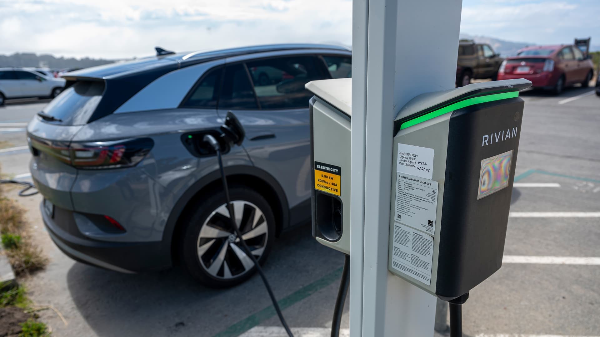 How EVs and gasoline cars compare on total cost | Cash Cow Loans