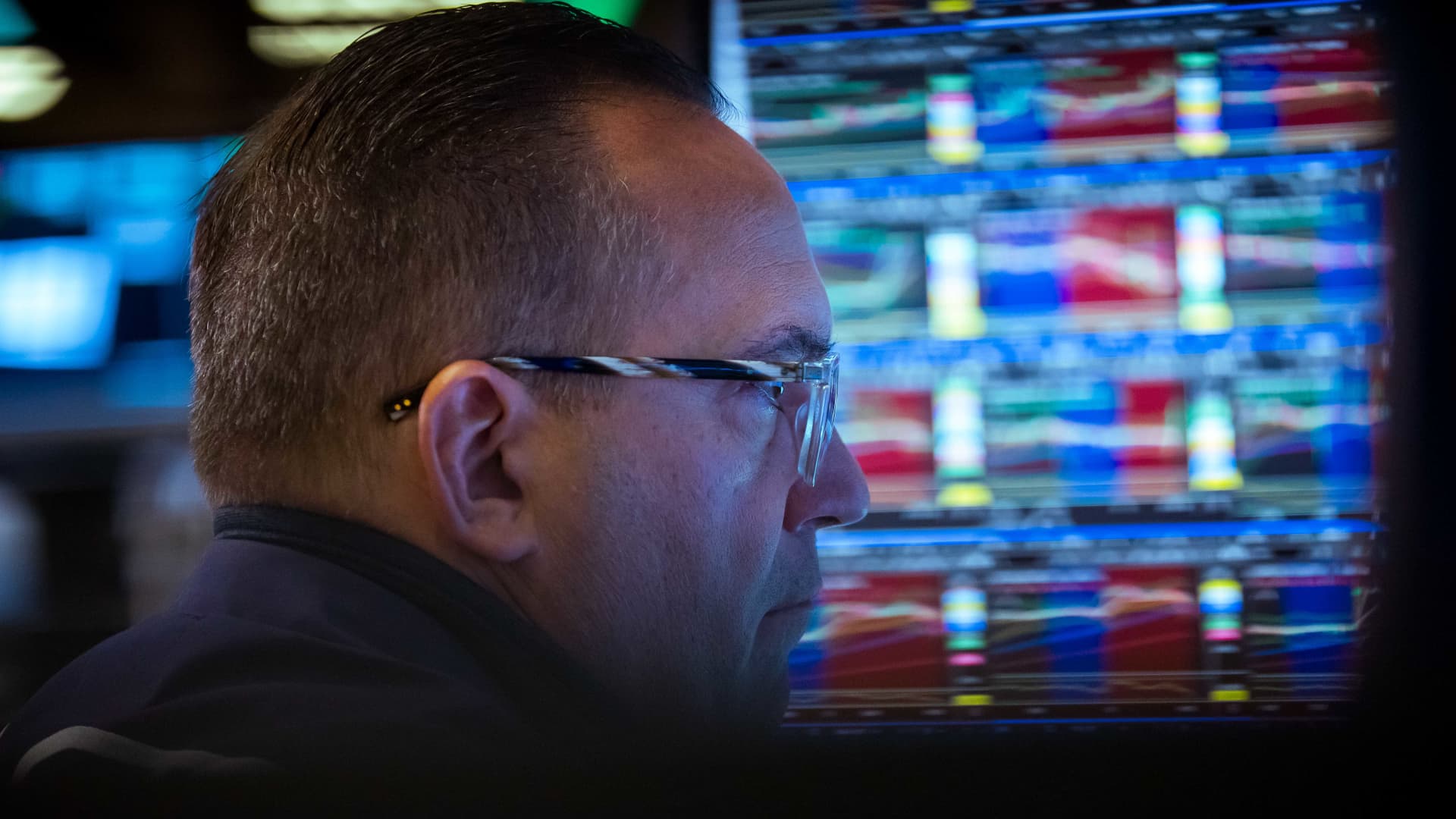 Hot tech stock ETFs are sitting on big gains. Is it time to sell? | Cash Cow Loans